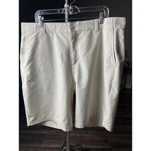 Soybu Shorts Men's Size 38 White Tan Athletic Stretch Golf, Walking, Vacation